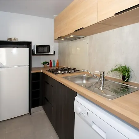 Camping Les Pecheurs - Maeva Roquebrune-sur Argens